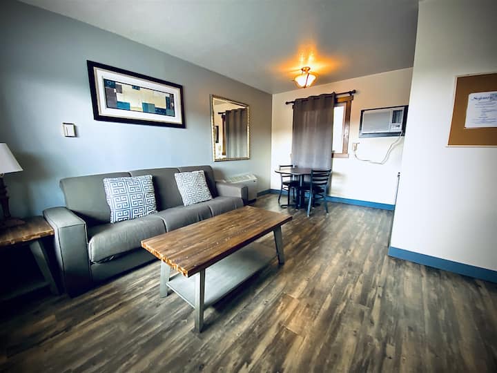 Apartment 306 - A Kitchenette With Everything You - Rapid City, SD