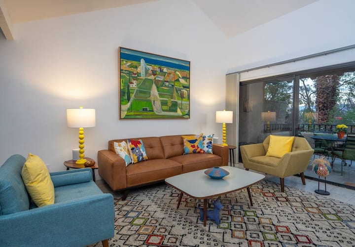 Stylish & elegant condo at the beautiful oasis resort in south palm springs - Palm Springs, CA