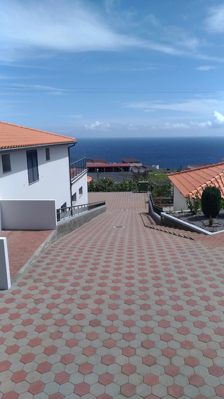 Villas Madalena - Soberba Casa T3 Vista Mar E Balcão - Madeira