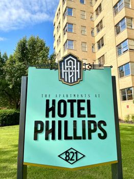 The Wilds #115 - Hotel Phillips - Hulah Lake, OK