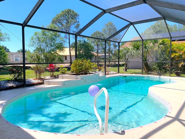 Luxury 3 Bd, 2 Bth Pool Home,spacious Retreat,stun - Port Charlotte, FL