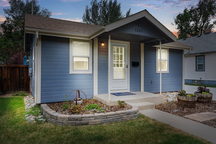 2nd St Bungalow ~ Downtown - Loveland, CO