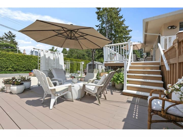 Legal Luxury Suite In The Heart Of White Rock - White Rock