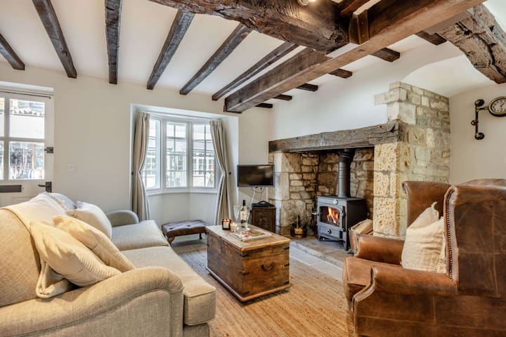 2 Bedroom Cotswold Holiday Home - Abbots Cottage - Sudeley Castle