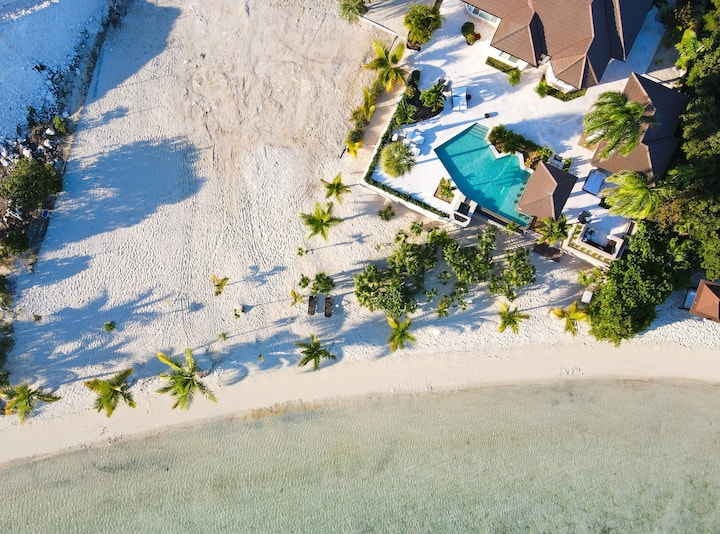 Providenciales Beach Front Villa - Turks and Caicos Islands