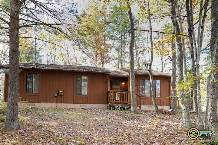 Mountain Cabin (#114) - Quiet, Peaceful Woodland Location! - Virginia