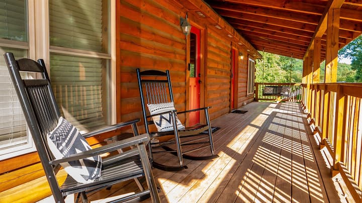 Escape To Rustic Luxury In A Log Cabin Th W/ Views - West Jefferson, NC