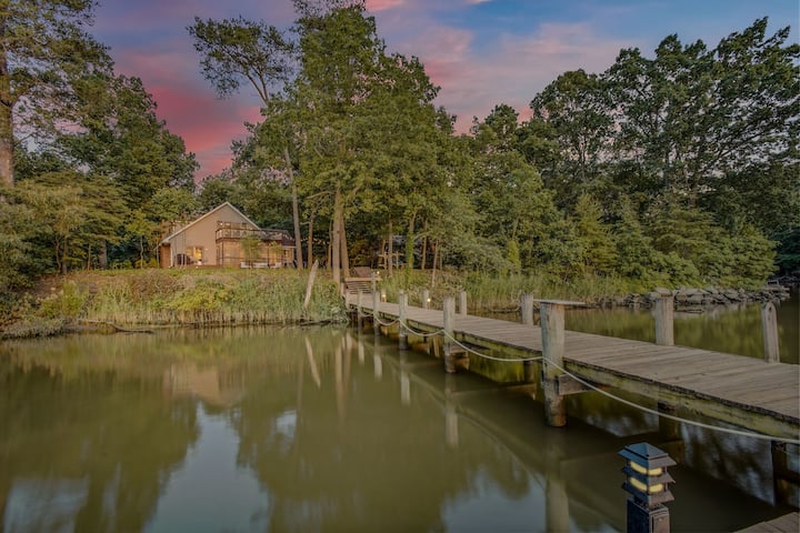 Harbor View Haven | Waterfront W/ Hot Tub + Dock! - Chestertown, MD
