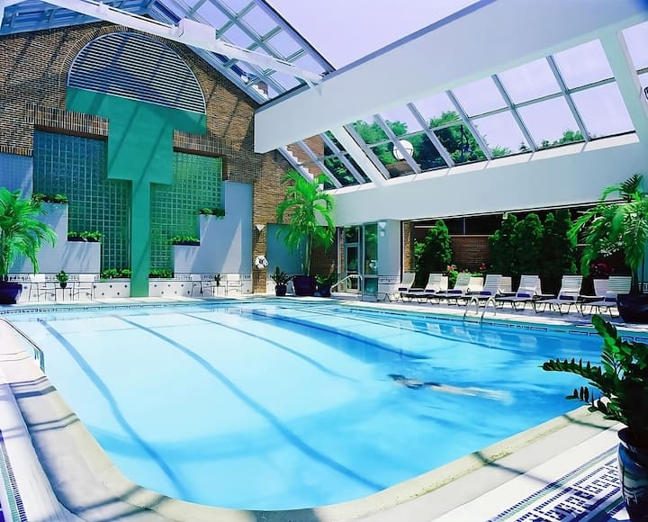 Travel Destination! W/ Indoor Pool, Pet-friendly - アメリカ ボストン