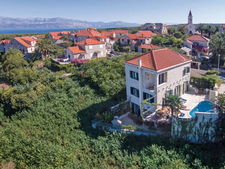 Adorable Villa Avec Piscine Et Vue Mer - Supetar