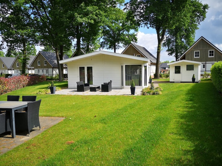 Cozy Holiday Chalet For Up To 6 People - Sittard