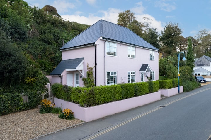 Ruby Cottage - Beachside Cottage With Views - Saundersfoot