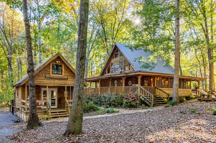 Canopy Woods 2 Beautiful Homes On 5 Acres - DeSoto State Park, Fort Payne