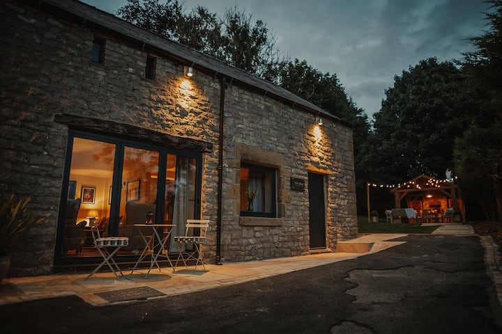 The Cow Shed - Castleton