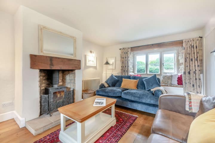3 Bed Cotswold Holiday Home - Primrose Cottage - Nailsworth