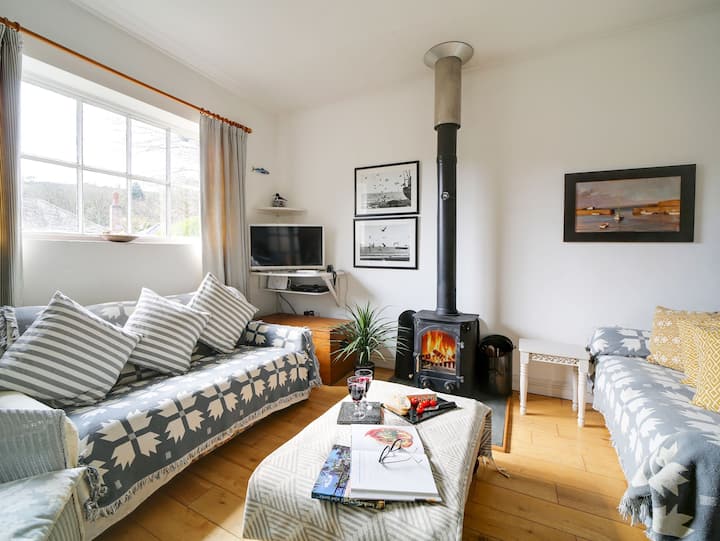 The Old Exchange, Cottage Sleeps 4, Dog Friendly - Mousehole