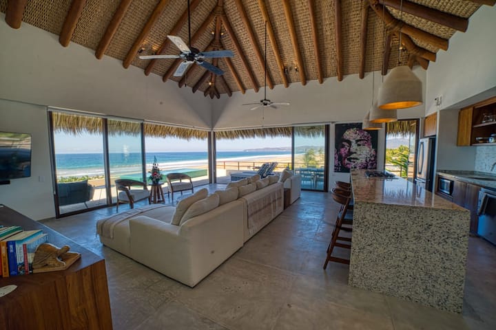 Beachfront Luxury 2 Bedroom Penthouse At Marea - Playa Blanca