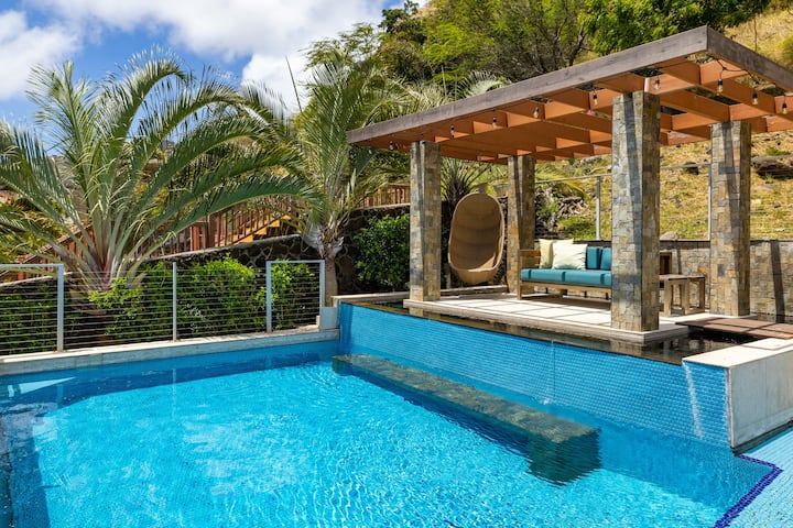 Honolulu Luxury Home W/cottage, Private Saltwater Pool & Observatory Deck - Honolulu, HI
