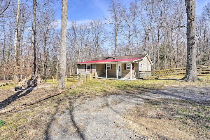 Charming Home With Yard Near Shenandoah River! - Purcellville, VA