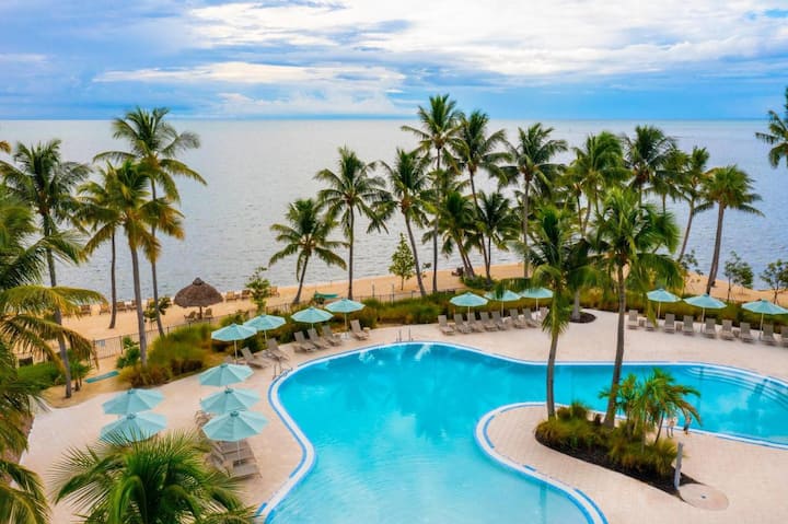 Pleasant Stay, Convenient Location! Onsite Pool - Islamorada, FL