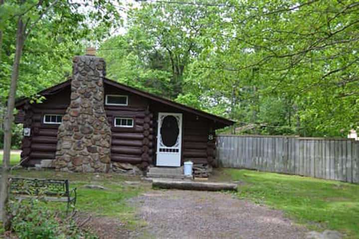 Log Cabin 8 - Farmington