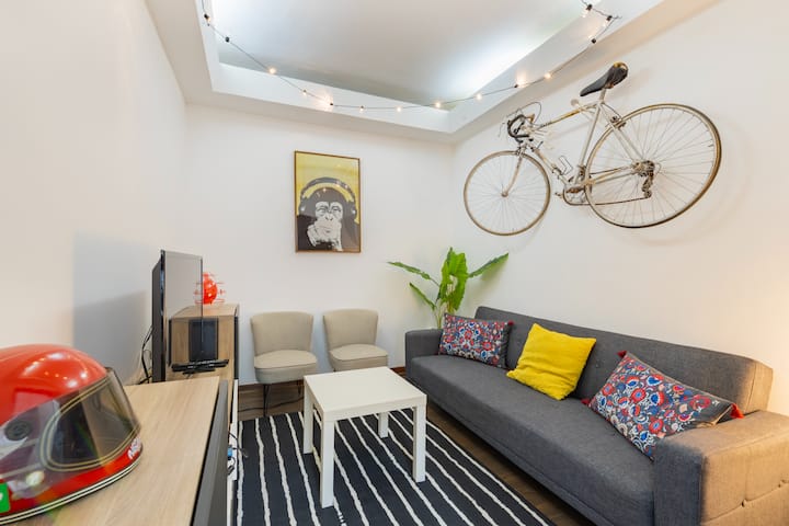 Remodeled Historical Apartment In The City Center - Fundão