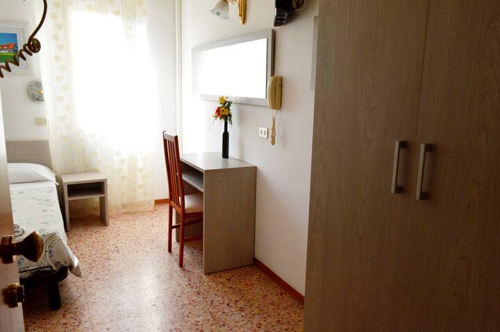 Single Room With Breakfast - Rimini