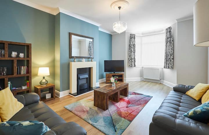 Host & Stay | Leaf Cottage - Seaham Beach