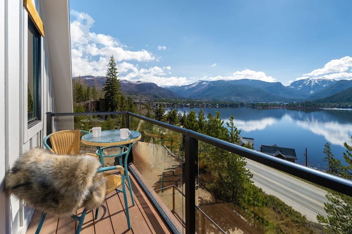 A Luxurious Retreat With Stunning Views - Grand Lake, CO