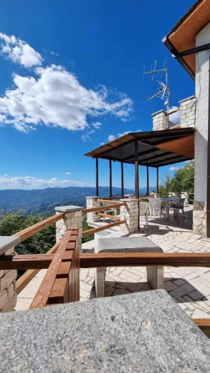 Intera Villa Con Vista Mozzafiato - Monte Livata