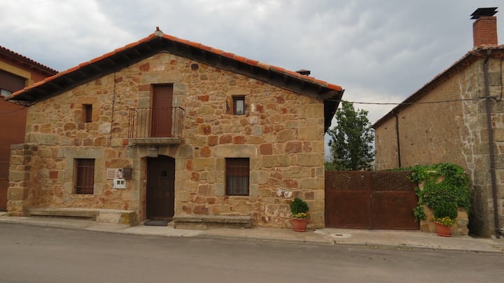 Agradable Casa Rural En Pequeña Aldea - Quintanar de la Sierra
