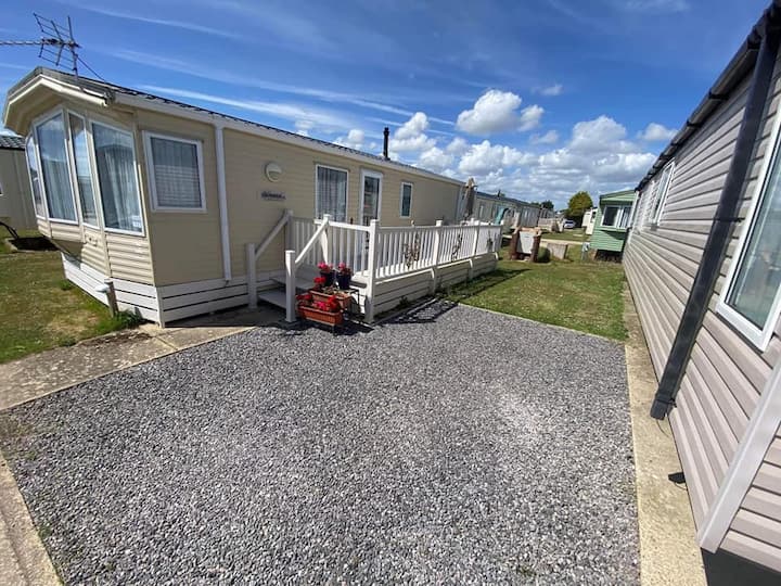 Cosy 2 Bedroom Holiday Home For Rent - Hayling Island
