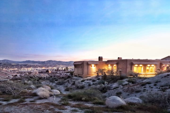 Starlight Adobe | Mountain Views | Artist Retreat - Yucca Valley, CA