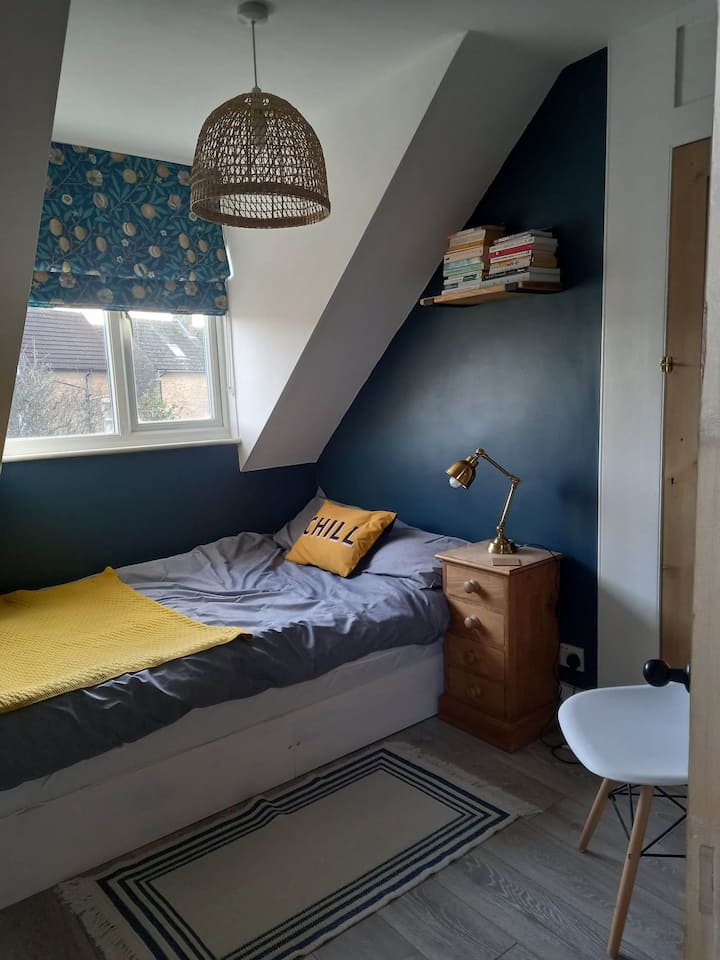 Lovely Double Bedroom Unit In Folkestone - Folkestone