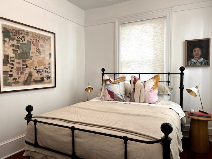Designer Curated 2 Bedroom In Kennett Square - Kennett Square, PA