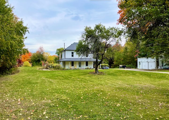 Private Hockley Valley Farmhouse - Caledon