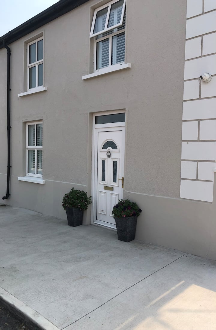2 Bed House In The Centre Of Doonbeg Village - Kilkee