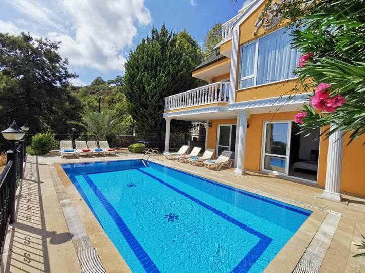 Spacious Villa W/ Private Pool - Amazing View - Alanya