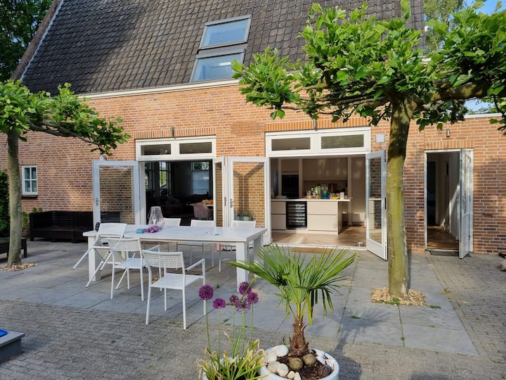 Villa Hilse - Breda, Netherlands