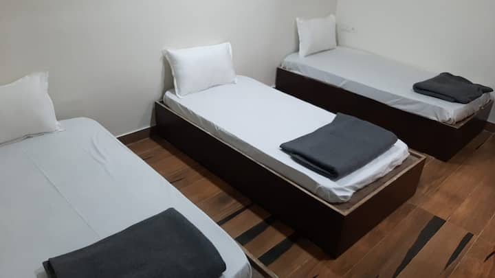 Dorm In Solan - Ep @ Veronika Resort - Chail