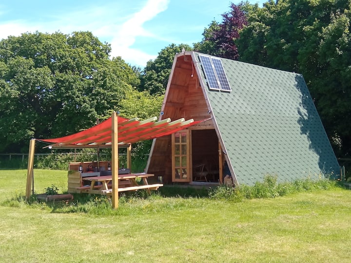 Unique 2 Bedroom Hut With  Covered Dining Area - Southwold