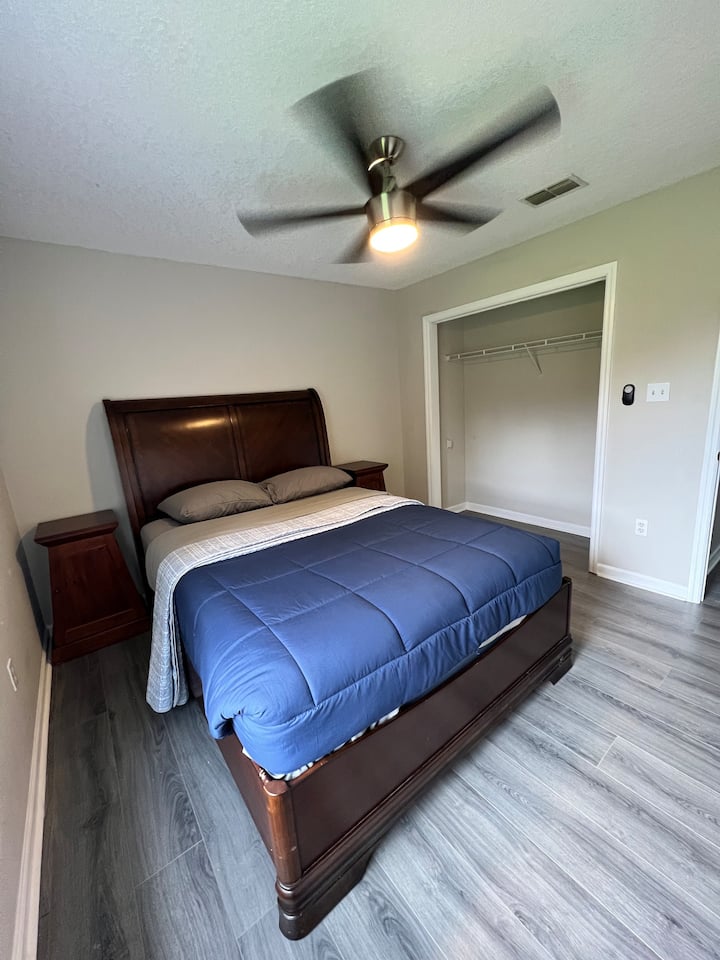 [Room 2] Quiet/cheap Stay For Travelers & Students - Gulfport