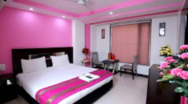 Hotel Royal Classic By Wb Inn - Aligarh
