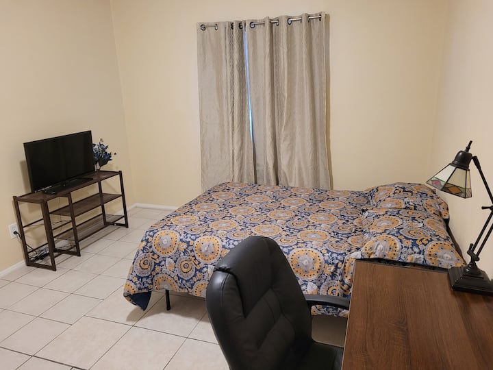 Clean, Comfy, Safe Room In Central Coast - Santa Maria