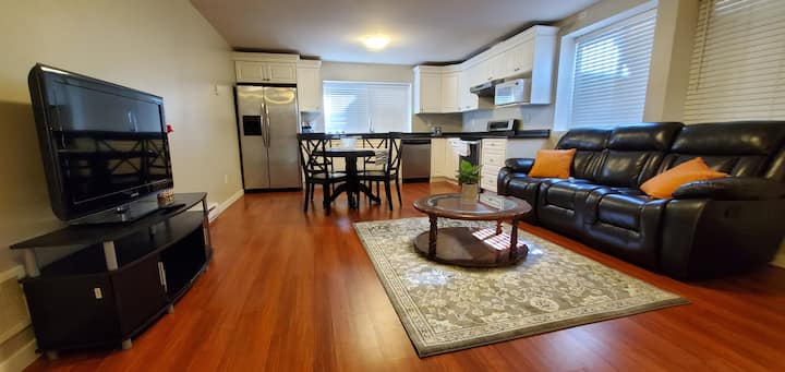 Spacious 2 Br Air Conditioned Basement Suite - Langley, BC