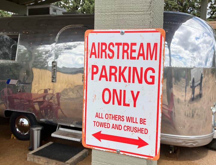 Glamp In Style In This Vintage Airstream! - 普雷斯科特