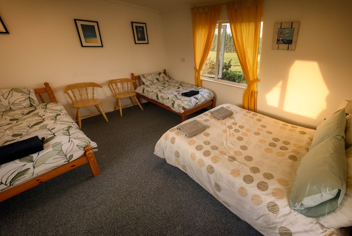 Comfortable Bedroom Cabins With Resturant & Bar - 韋斯特波特
