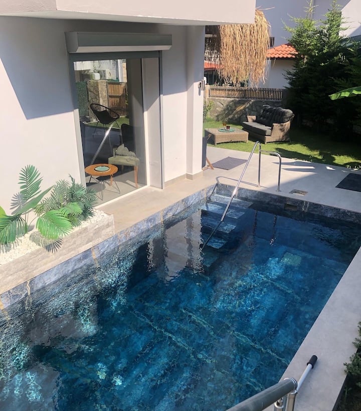 Dream Villa With Private Swimming Pool & Garden - Degirmendere