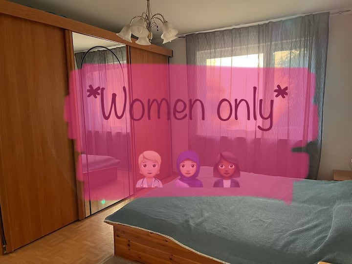 Nostalgia - Zimmer Für Frauen/women Only - 린다우
