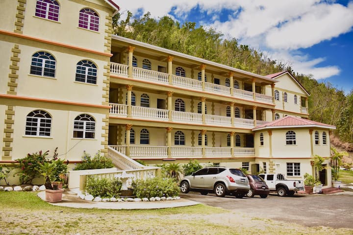 Rejens Hotel - Dominica